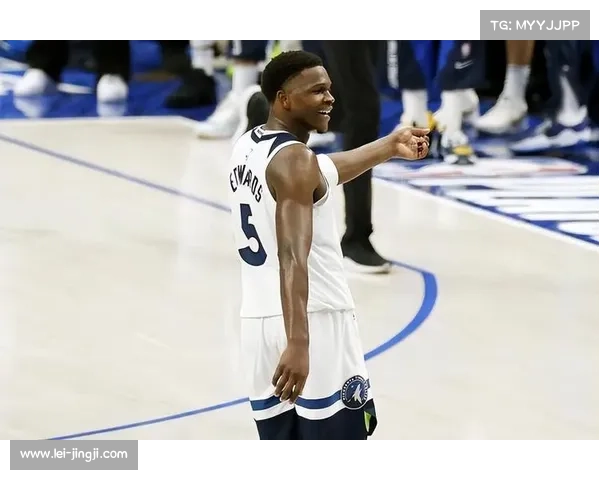 爱德华兹持球突破效率分析:面对换防时中距离决策能力提升